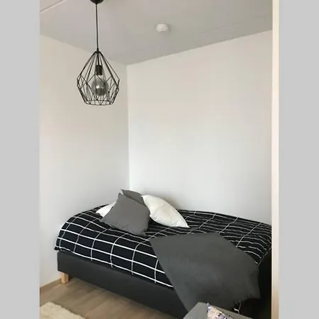 Moderni Yksioe Huippusijainnilla! Apartamento Lempäälä